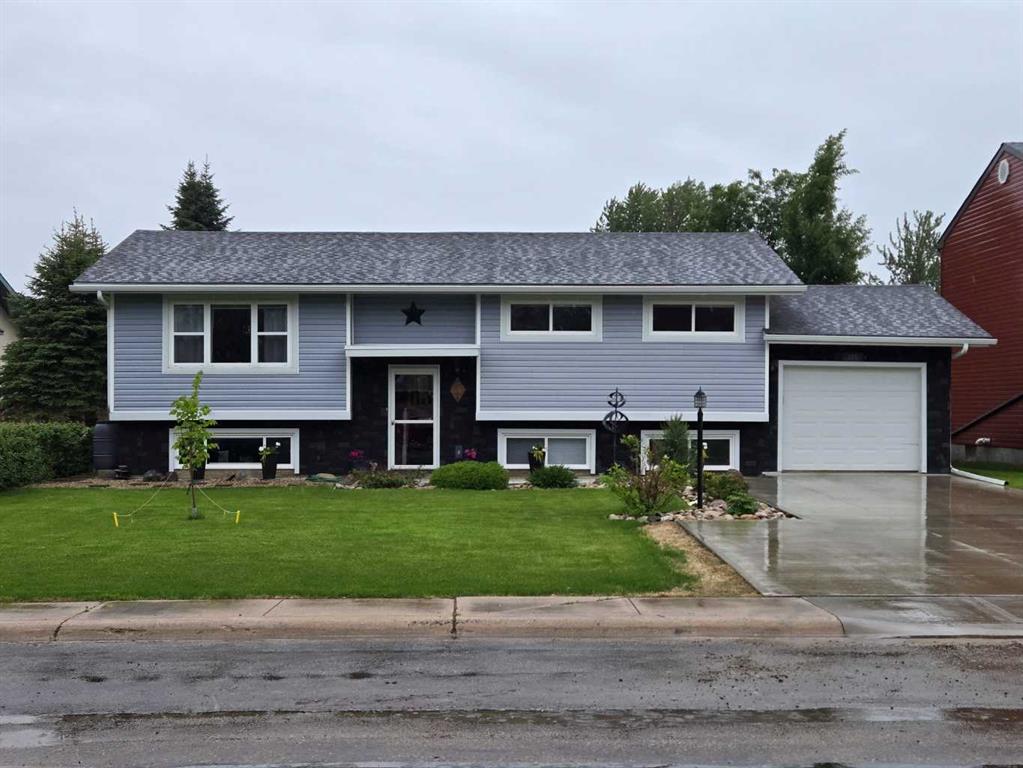 Picture of 321 9 Street NE, Slave Lake Real Estate Listing