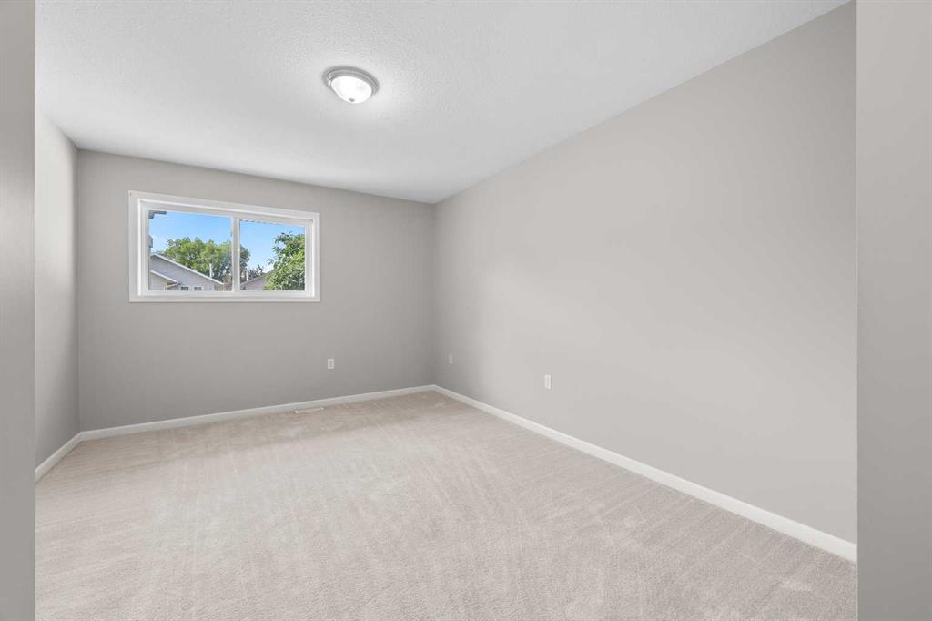 Picture of 4725 47 Street , Lloydminster Real Estate Listing