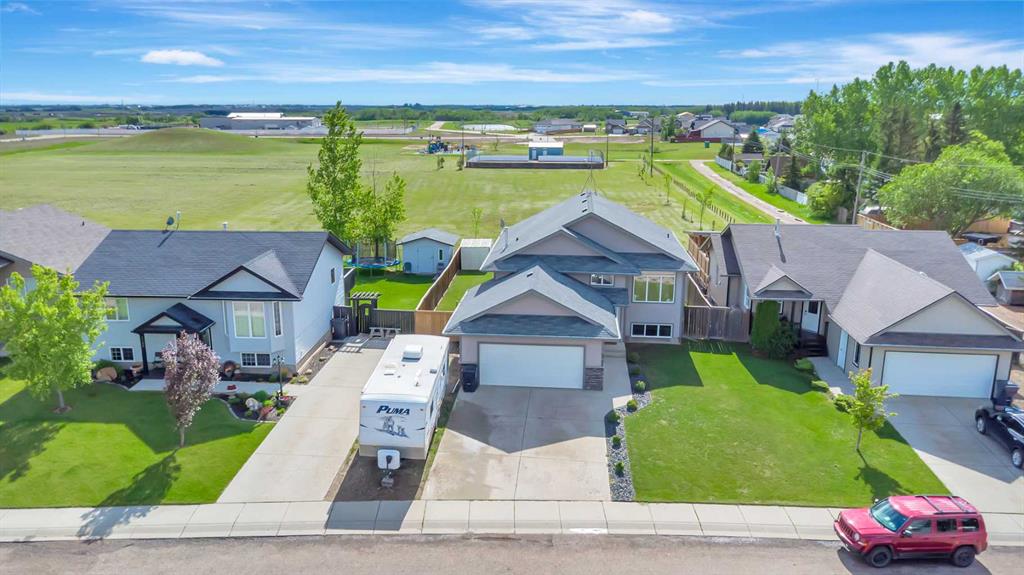 Picture of 5304 51 Street , Blackfoot Real Estate Listing