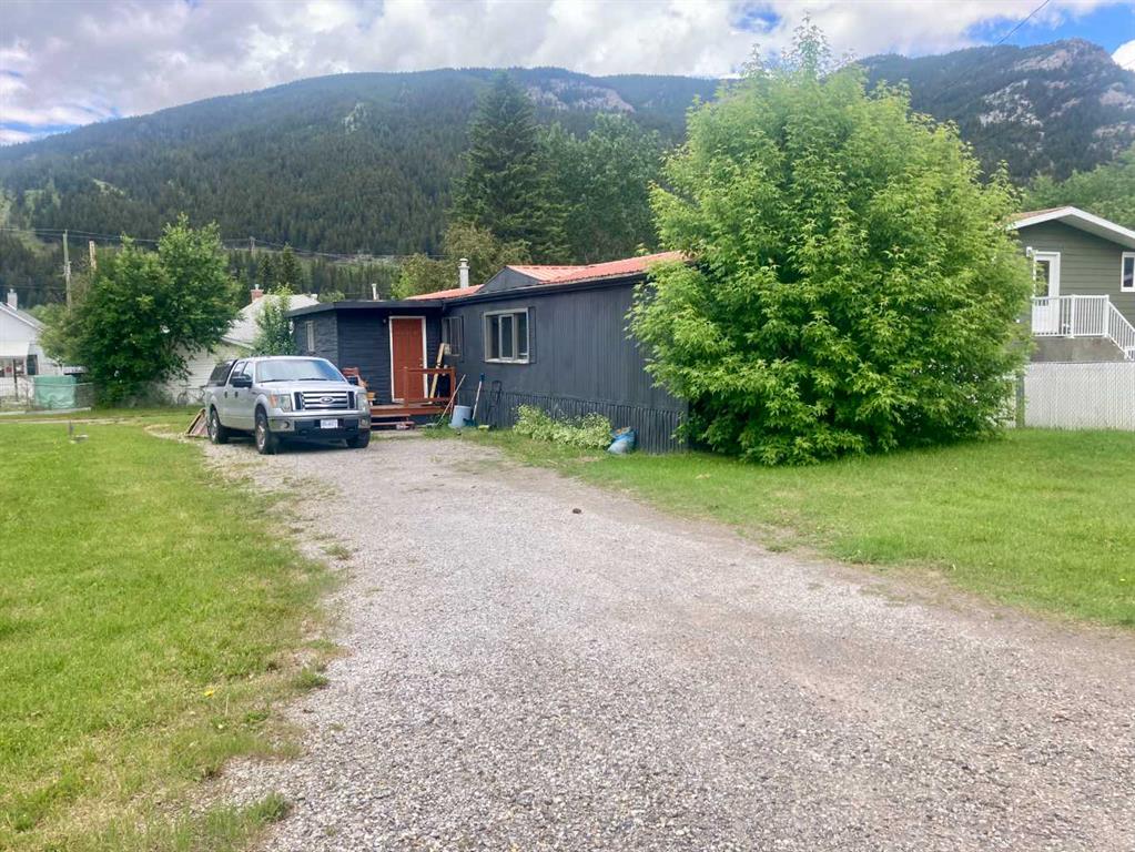 Picture of 13333 17 Avenue N, Blairmore Real Estate Listing