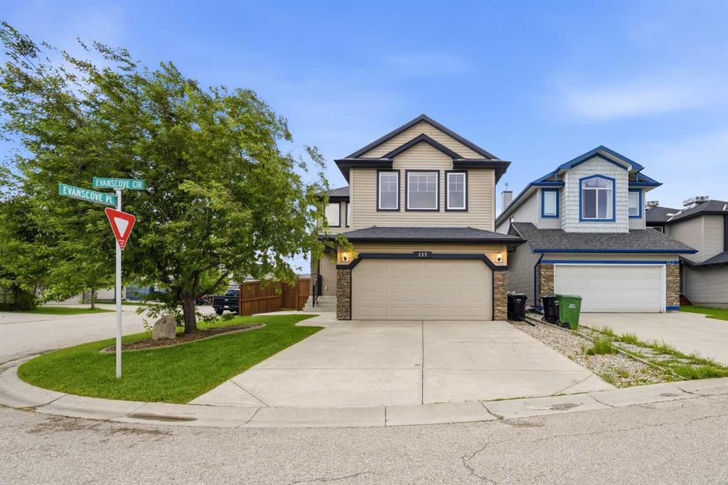 Picture of 137 Evanscove Circle NW, Calgary Real Estate Listing
