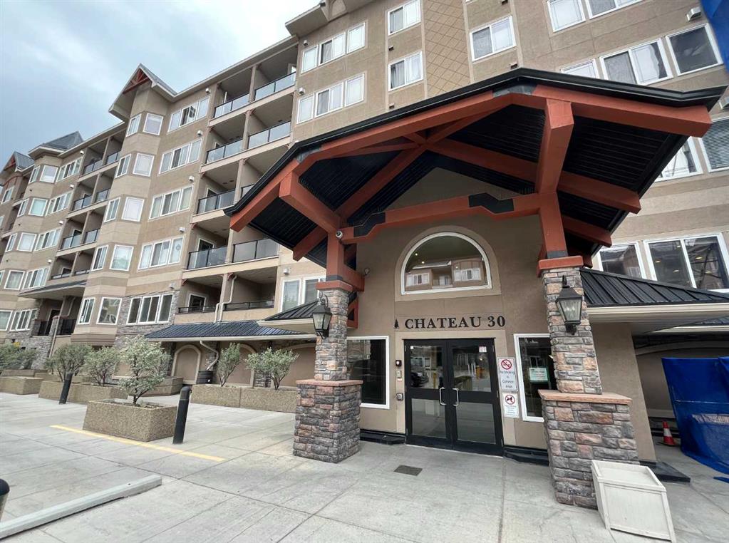 Picture of 305, 30 Discovery Ridge Close SW, Calgary Real Estate Listing