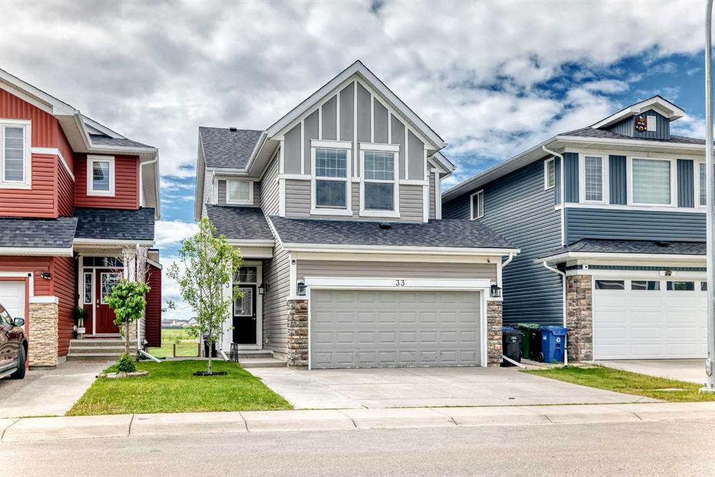 Picture of 33 Redstone Drive NE, Calgary Real Estate Listing