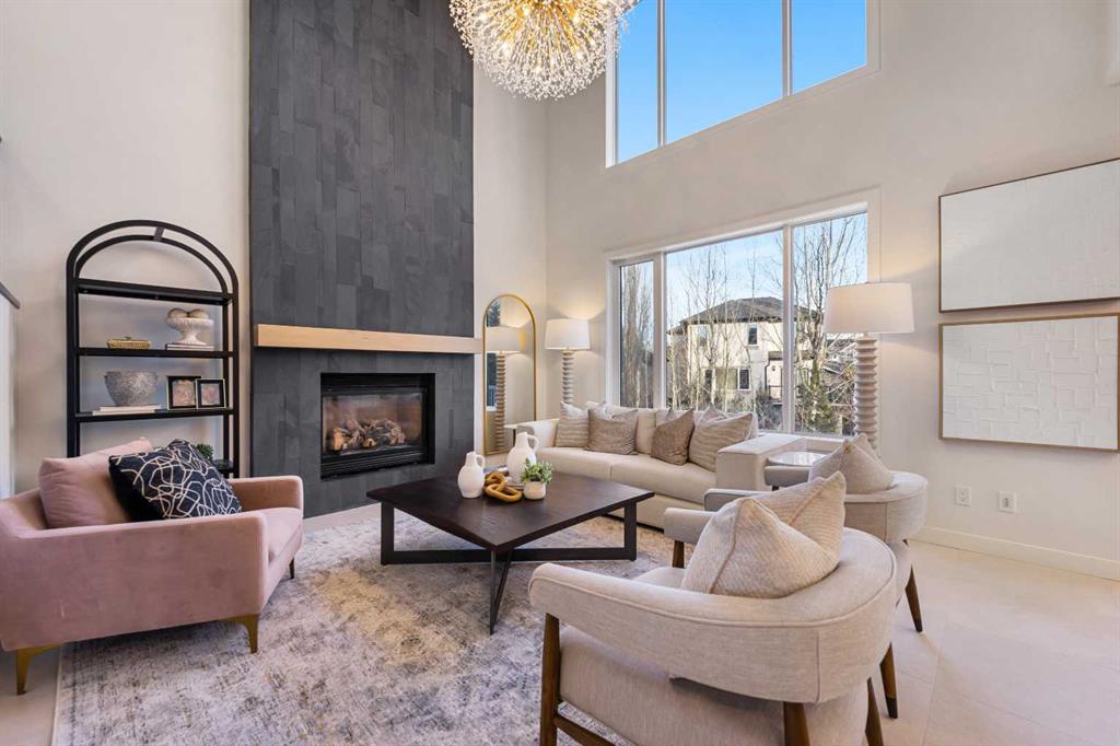 Picture of 125 Discovery Place SW, Calgary Real Estate Listing