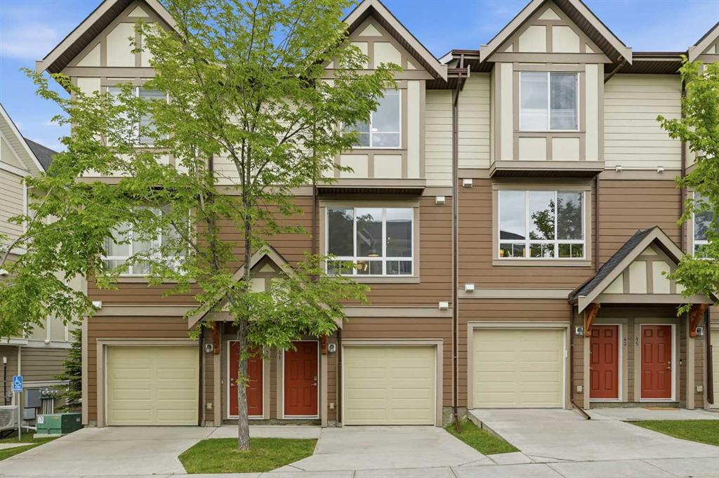 Picture of 41 Sherwood Lane NW, Calgary Real Estate Listing