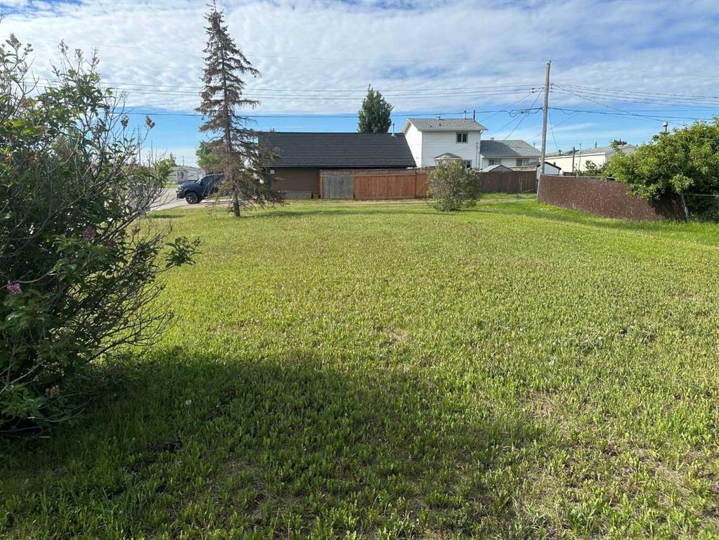 Picture of 9901 104 Avenue , Clairmont Real Estate Listing