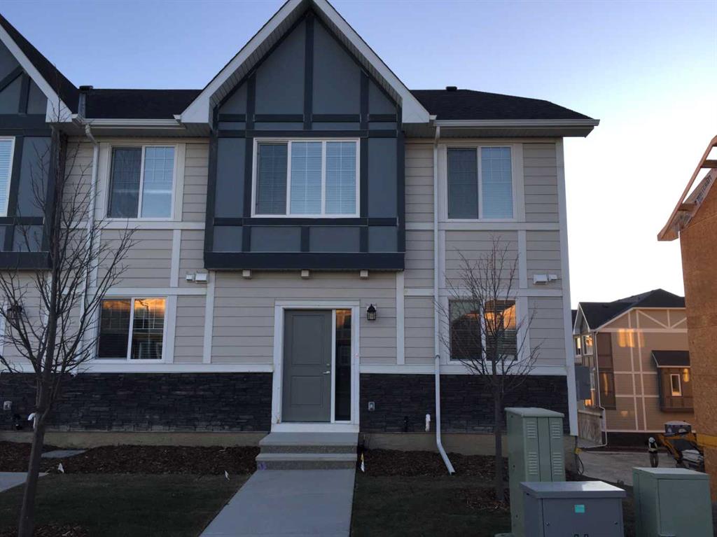 Picture of 972 Nolan Hill Boulevard NW, Calgary Real Estate Listing