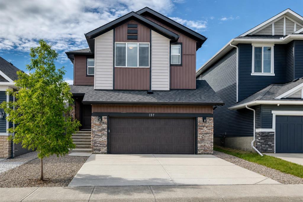 Picture of 137 Creekside Way SW, Calgary Real Estate Listing