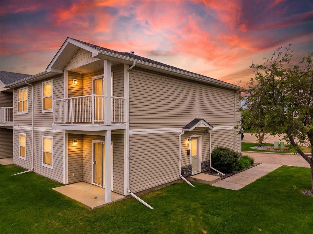 Picture of 35, 20 jacobs Close , Red Deer Real Estate Listing
