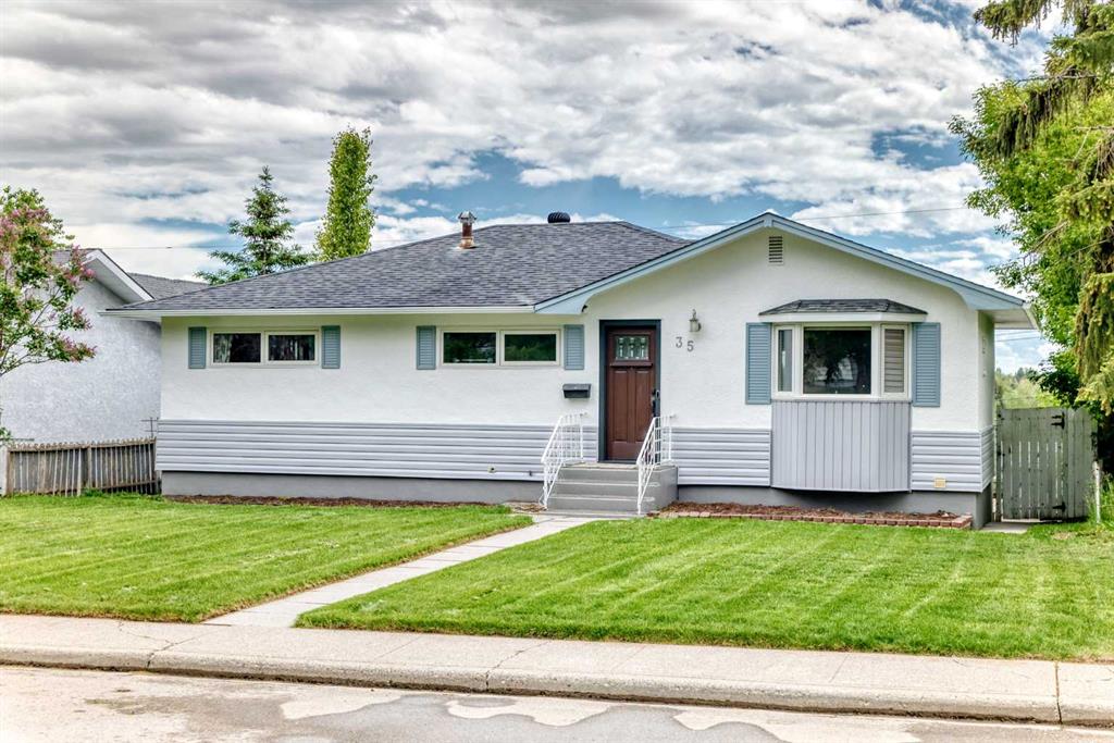 Picture of 35 Collingwood Place NW, Calgary Real Estate Listing