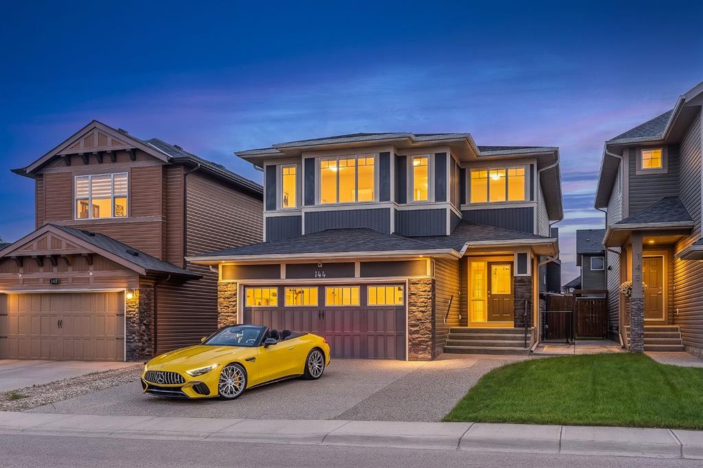 Picture of 144 Cougar Ridge Manor SW, Calgary Real Estate Listing