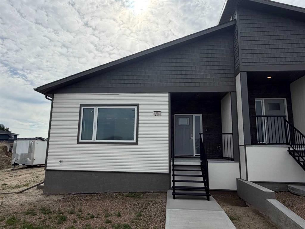 Picture of 29 Sierra Green SW, Medicine Hat Real Estate Listing