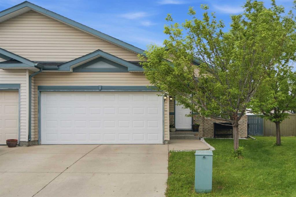 Picture of 109 Canoe Square SW, Airdrie Real Estate Listing