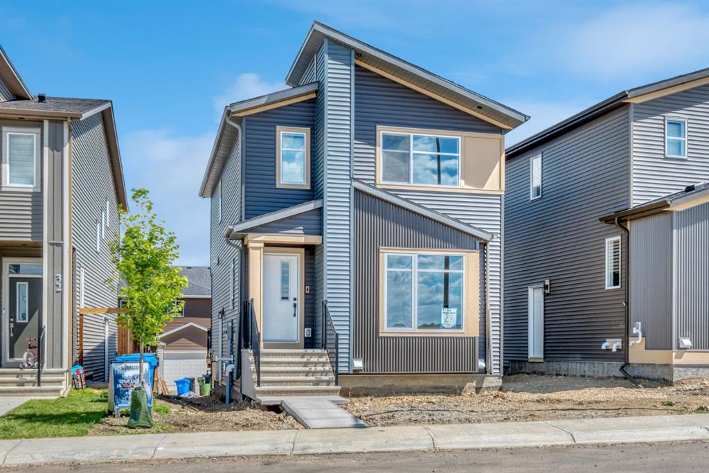 Picture of 28 Mitchell Way NW, Calgary Real Estate Listing