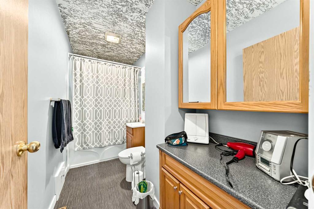 Picture of 7312 36 Avenue NW, Calgary Real Estate Listing
