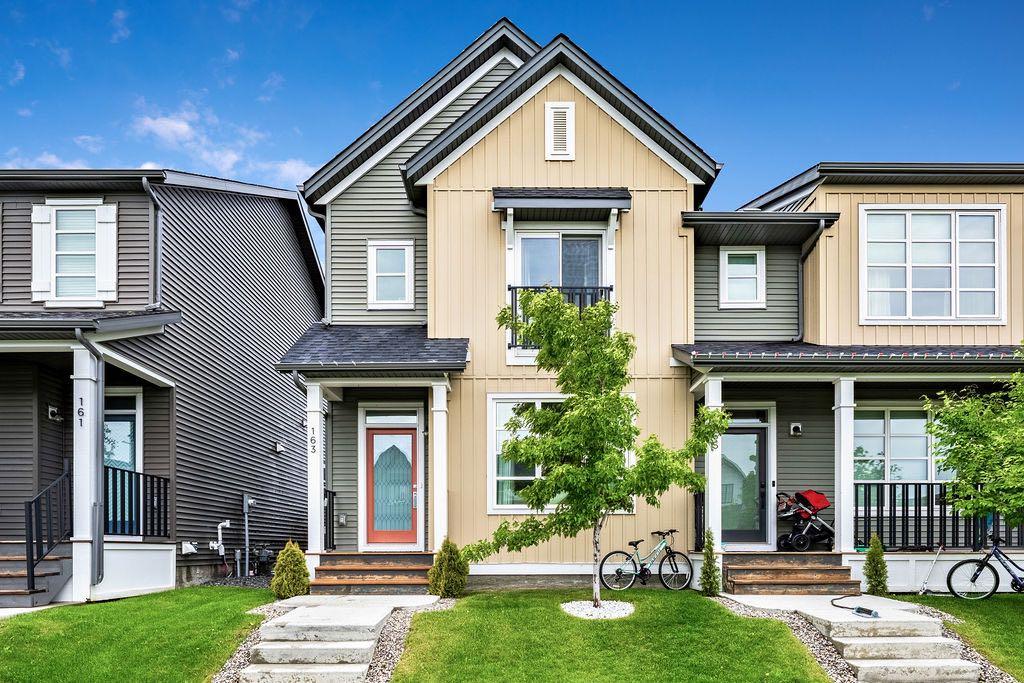 Picture of 163 Highview Gate SE, Airdrie Real Estate Listing