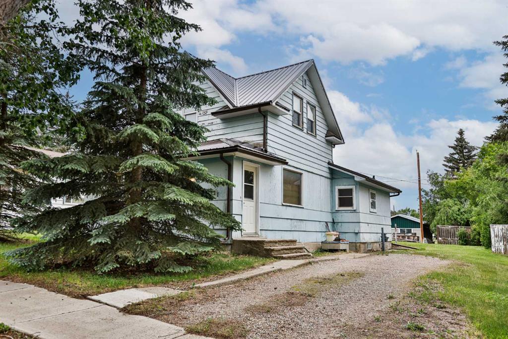 Picture of 221 1 Street S, Lomond Real Estate Listing