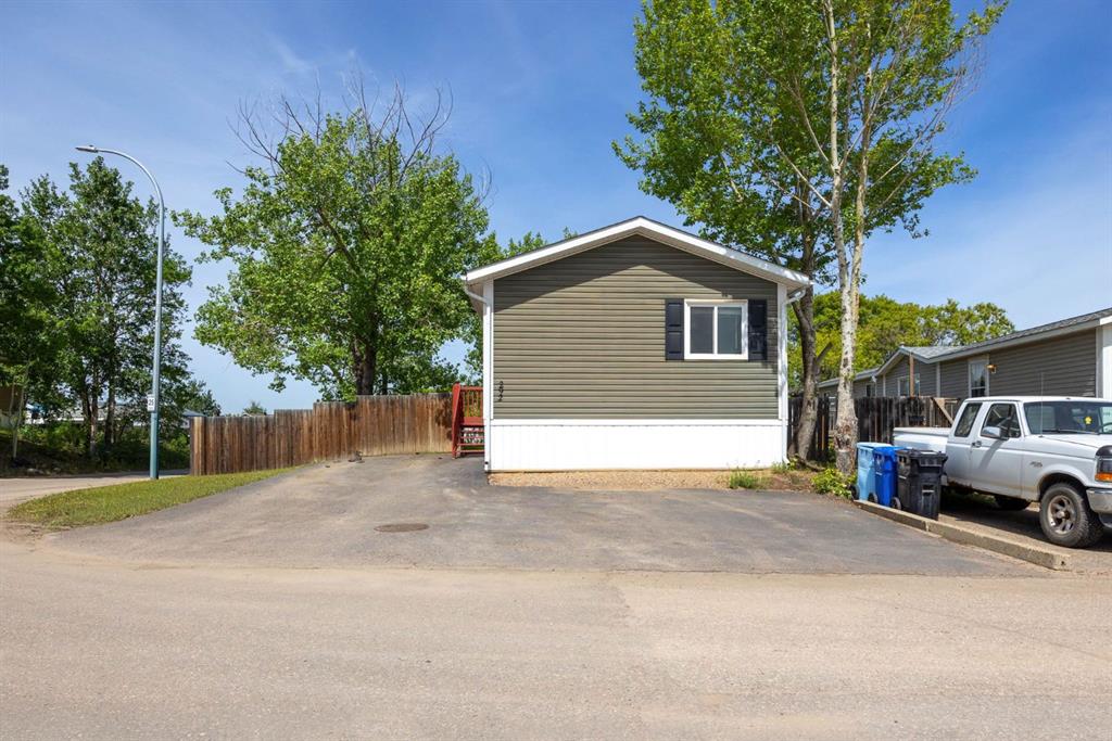 Picture of 292 Greenwich Lane , Fort McMurray Real Estate Listing