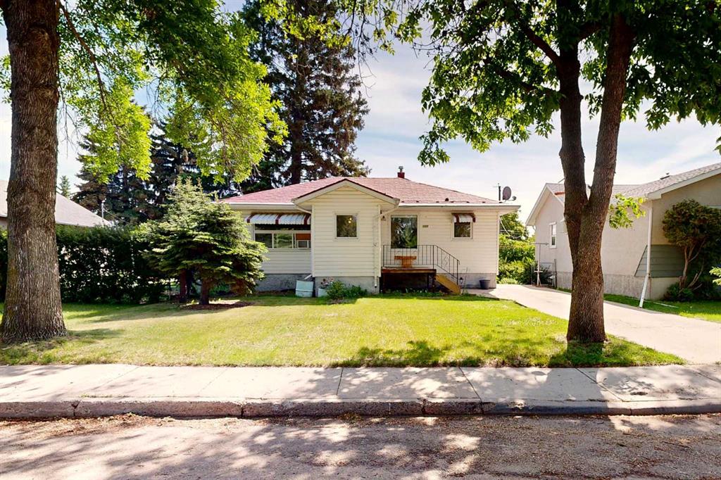 Picture of 5009 44 Street , Stettler Real Estate Listing