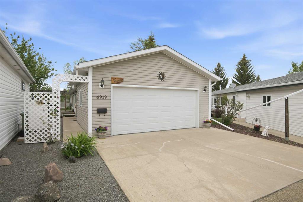 Picture of 4919 Doncaster Avenue , Red Deer Real Estate Listing