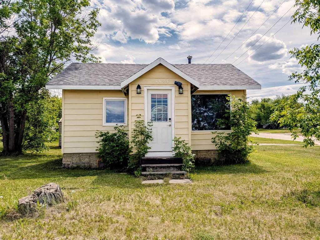Picture of 4824 47 Avenue , Spirit River Real Estate Listing