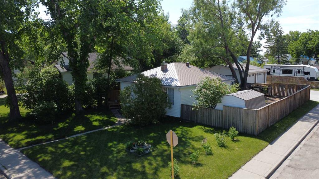 Picture of 31 Spruce Avenue W, Brooks Real Estate Listing