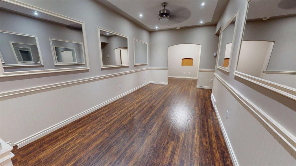 Picture of 4, 7001 52 Street , Lacombe Real Estate Listing