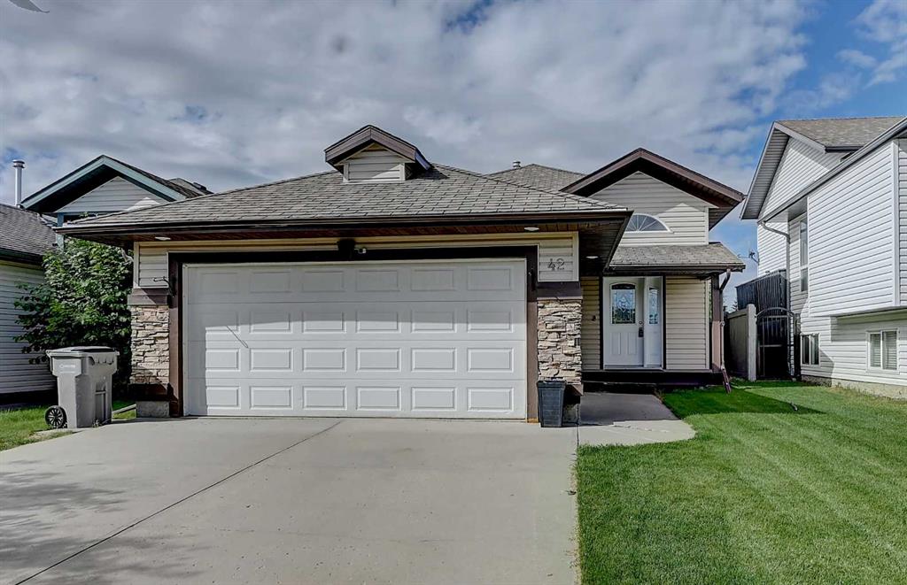 Picture of 42 Pinnacle Crossing , Grande Prairie Real Estate Listing