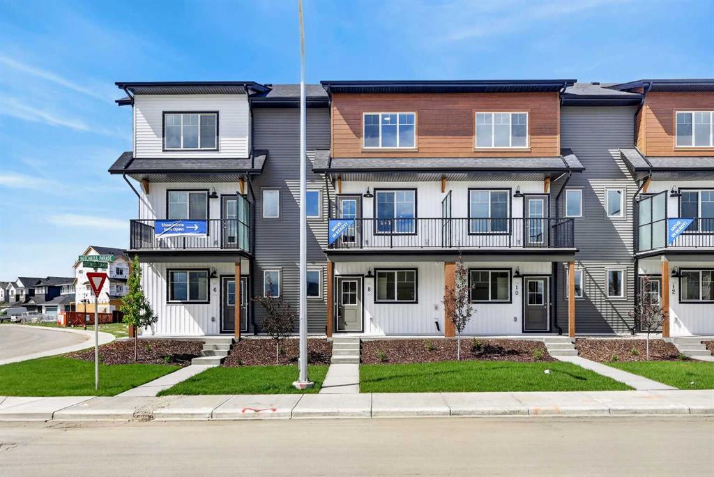 Picture of 8 Hotchkiss Parade SE, Calgary Real Estate Listing