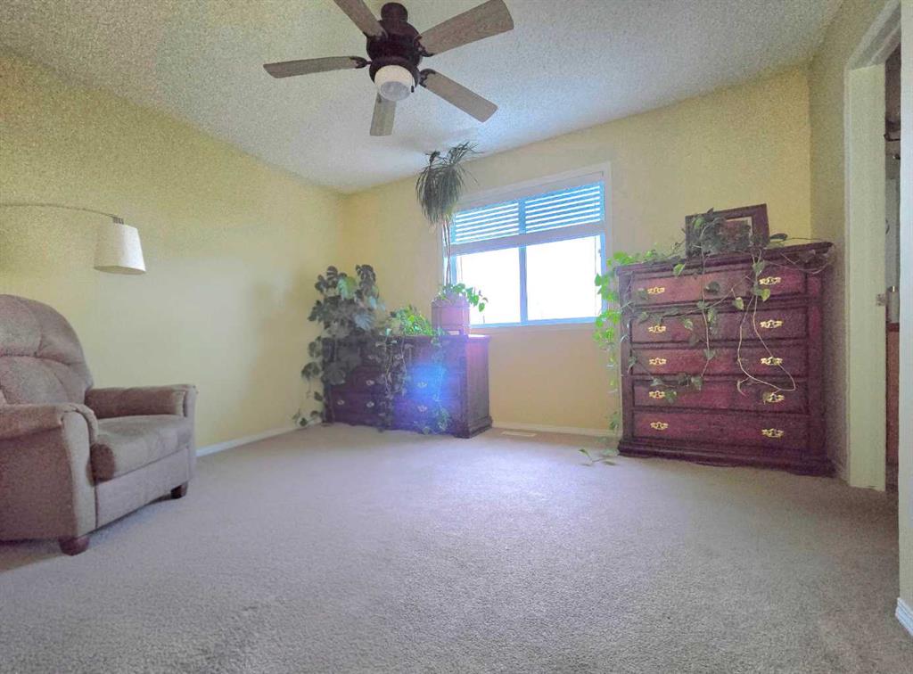 Picture of 13 Tuscany Ridge Mews NW, Calgary Real Estate Listing