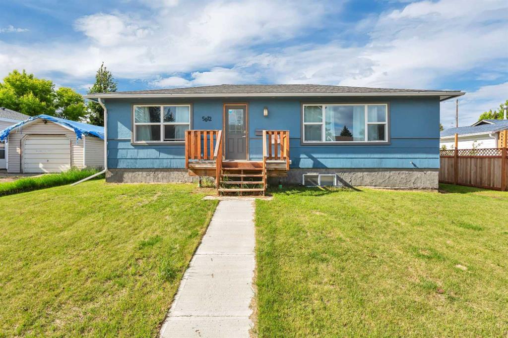 Picture of 5012 62 Avenue  , Ponoka Real Estate Listing