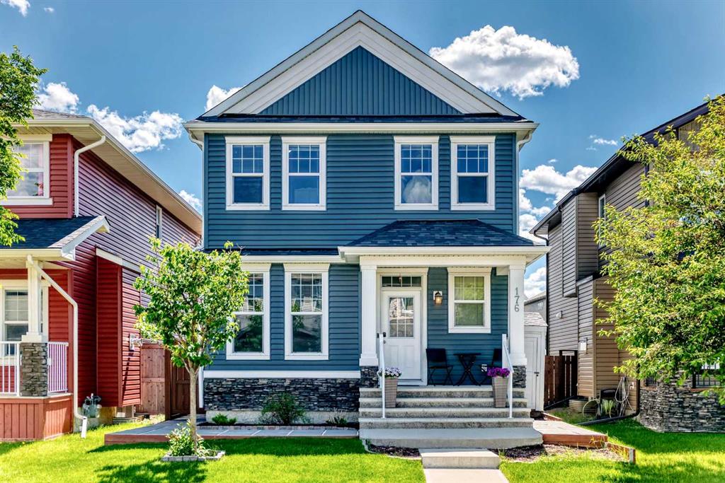 Picture of 176 Evanspark Gardens , Calgary Real Estate Listing
