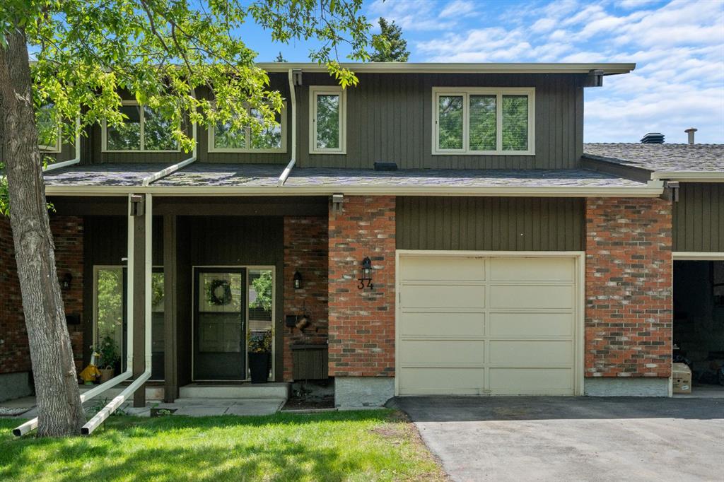 Picture of 34, 10001 Brookpark Boulevard SW, Calgary Real Estate Listing