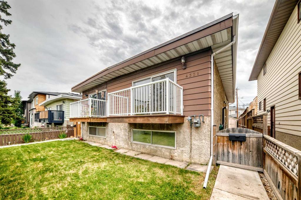 Picture of 4331 72 Street NW, Calgary Real Estate Listing
