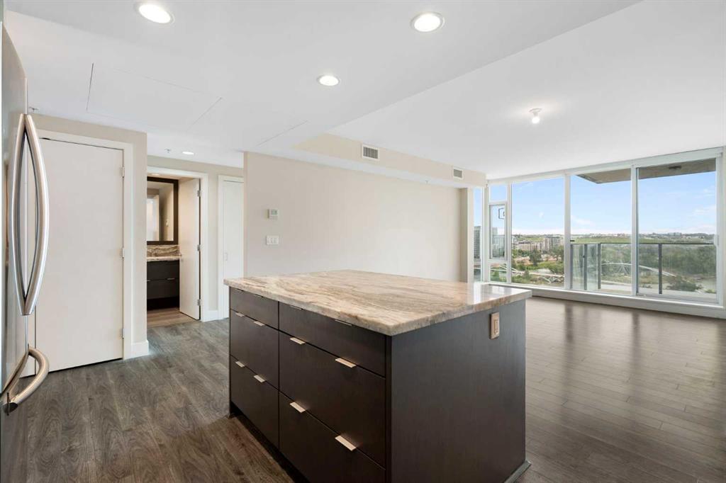 Picture of 1004, 519 Riverfront Avenue SE, Calgary Real Estate Listing