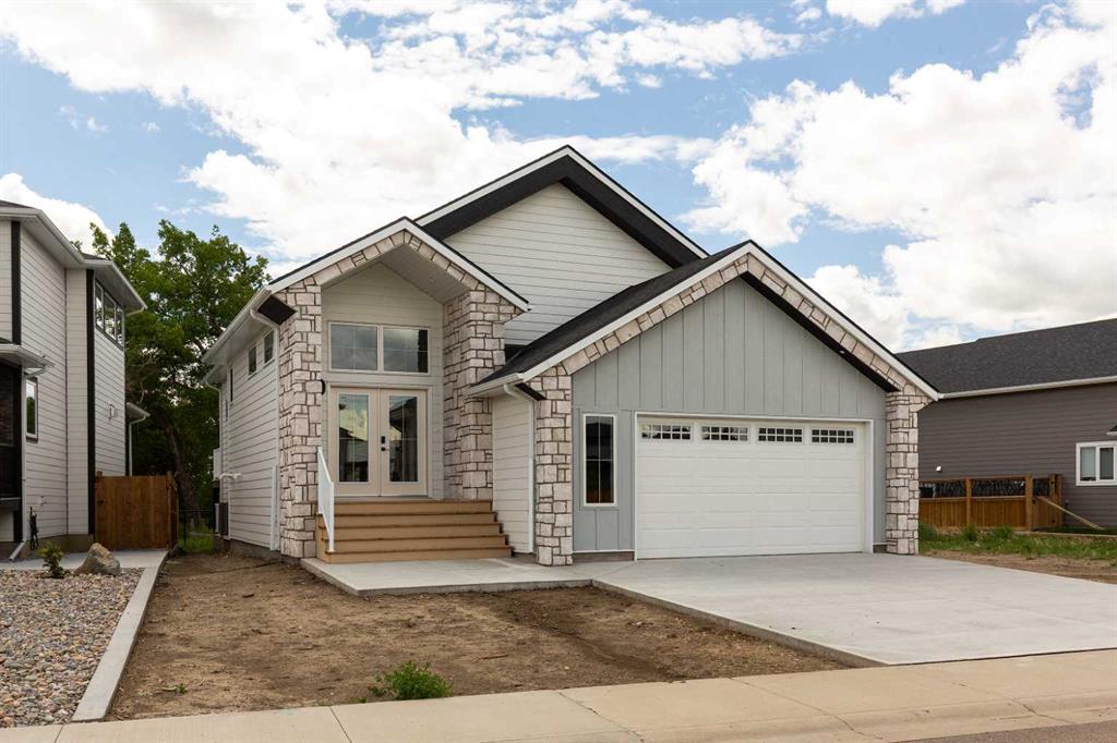 Picture of 1612 Sixmile View S, Lethbridge Real Estate Listing