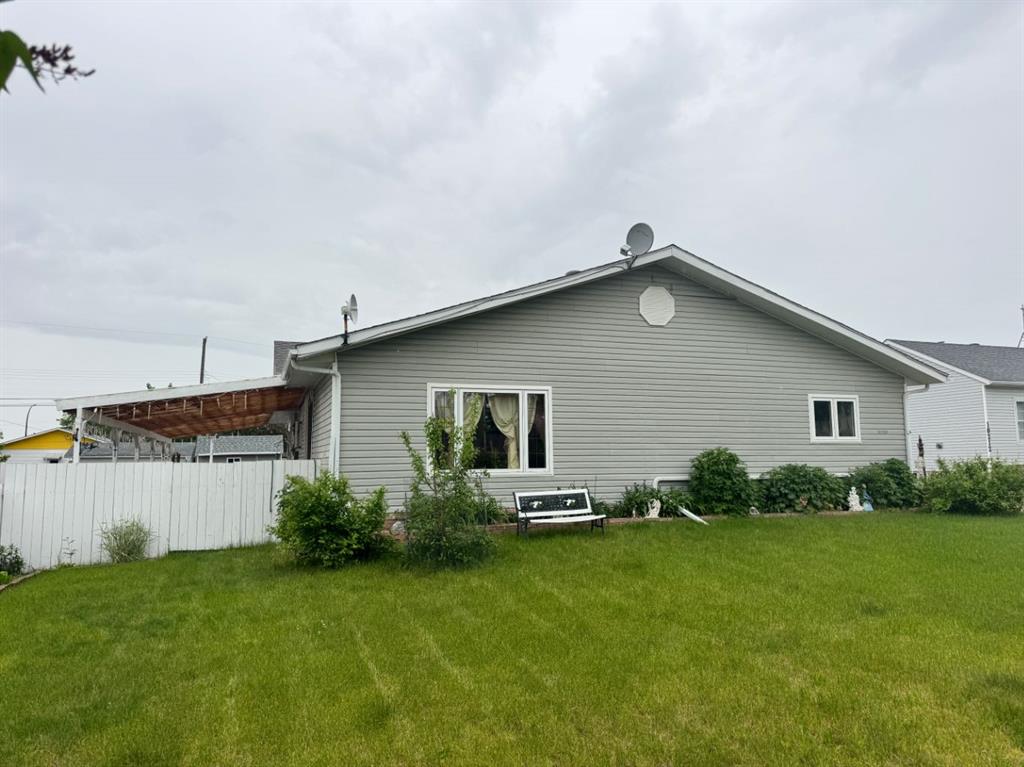 Picture of 10208 113 Street , Fairview Real Estate Listing