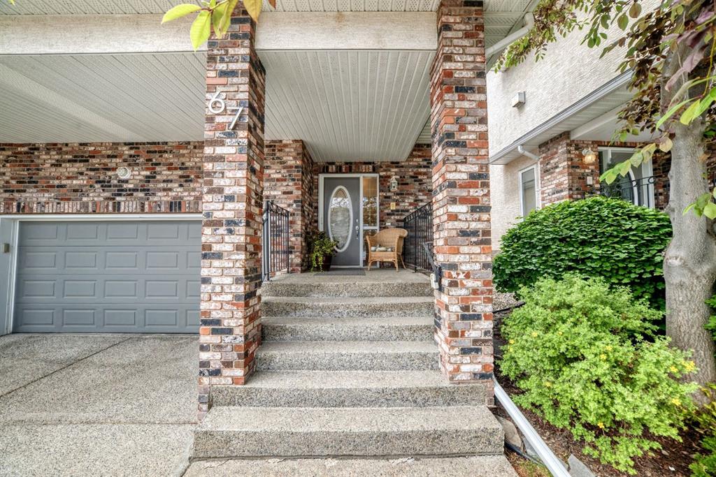 Picture of 67, 100 Signature Way SW, Calgary Real Estate Listing