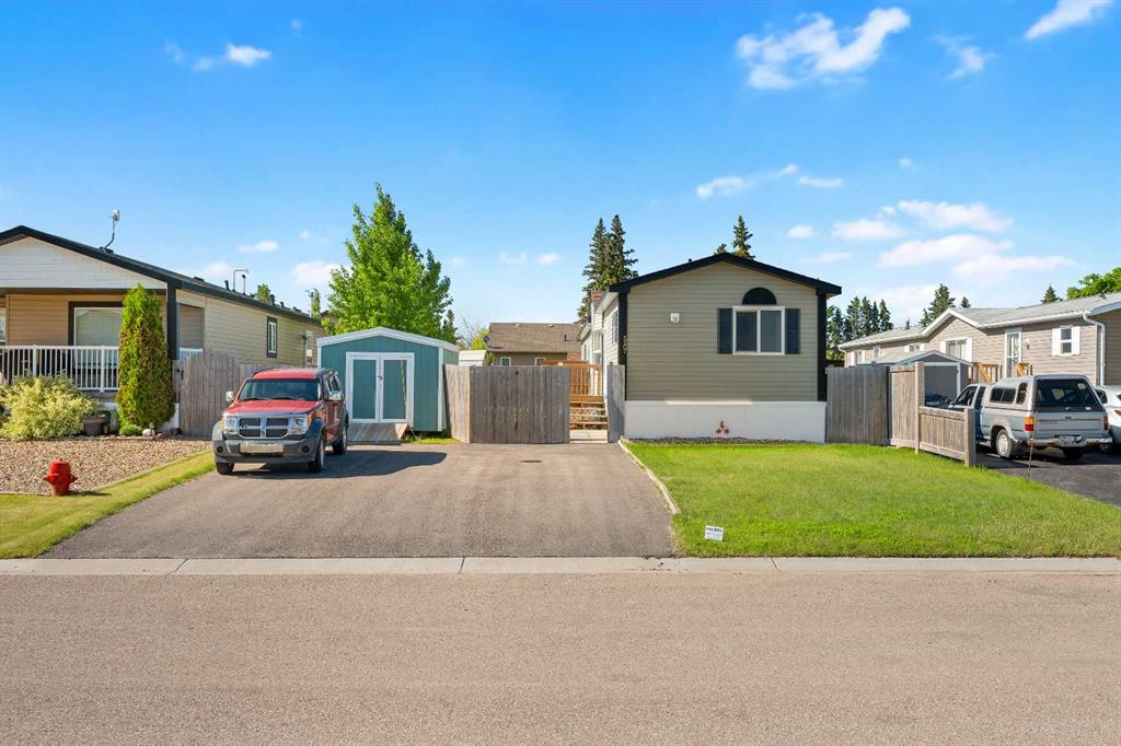 Picture of 5207 52 Avenue , Blackfoot Real Estate Listing