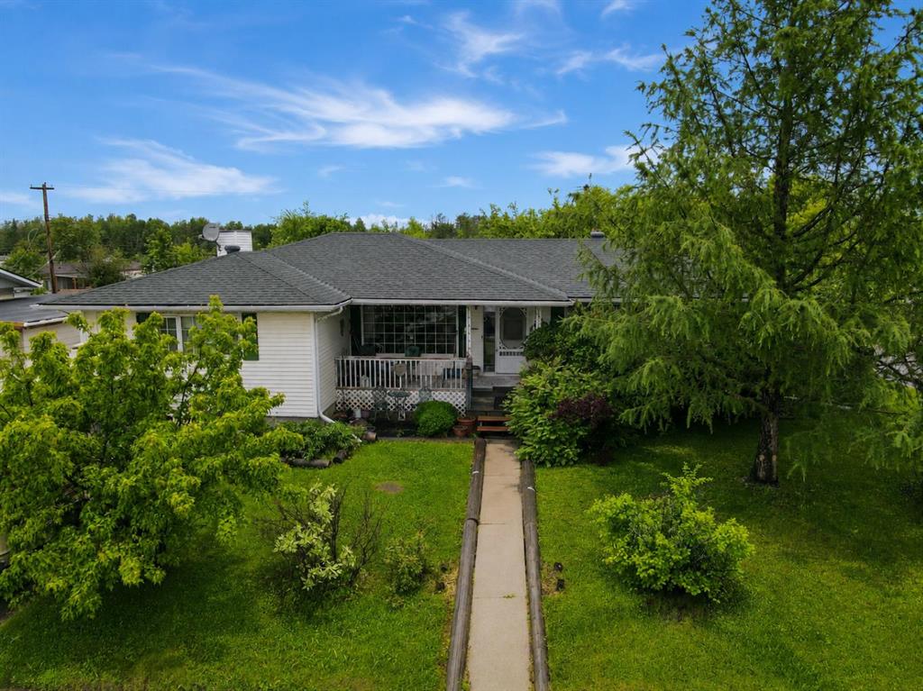 Picture of 314, 8 Street Street , Fox Creek Real Estate Listing