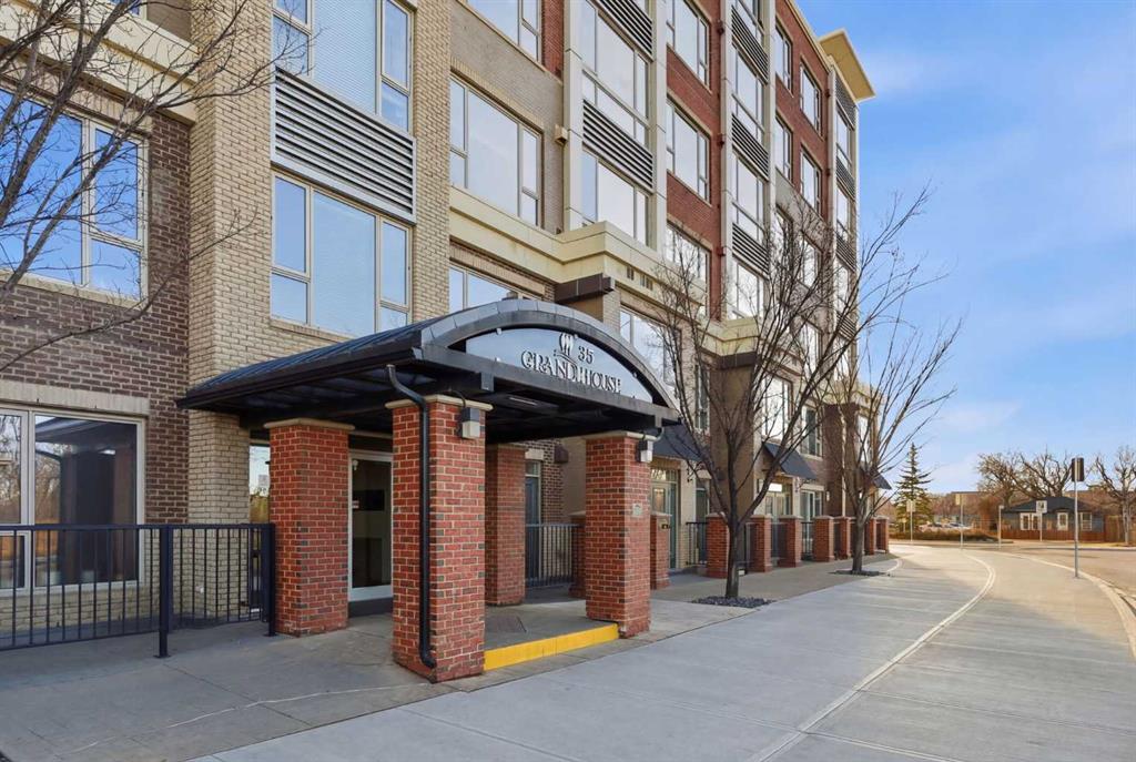 Picture of 414, 35 Inglewood Park SE, Calgary Real Estate Listing