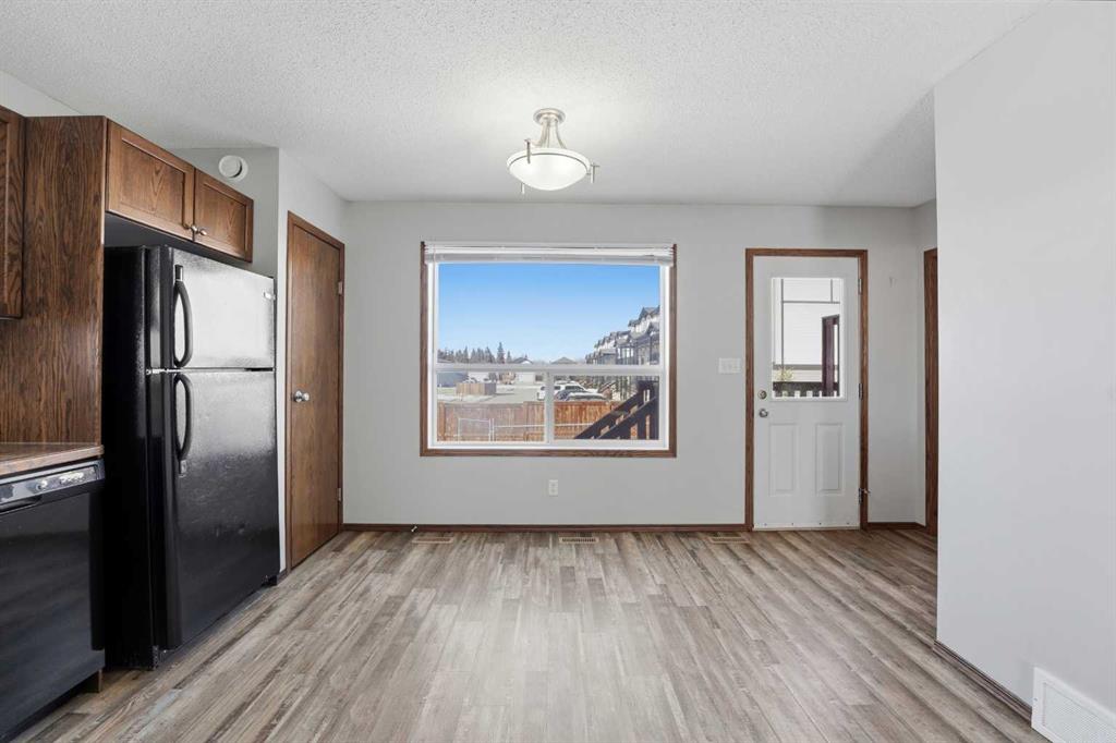 Picture of 25 Winston Place , Blackfalds Real Estate Listing