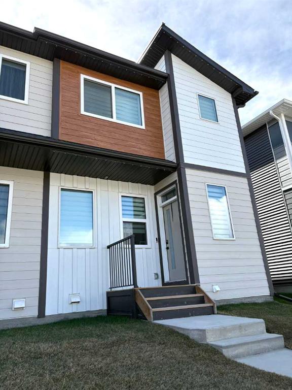 Picture of 311 Wolf River Drive SE, Calgary Real Estate Listing
