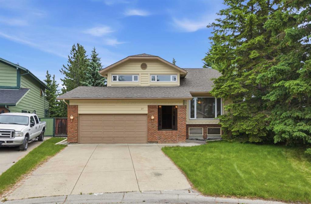 Picture of 27 Woodgreen Place SW, Calgary Real Estate Listing