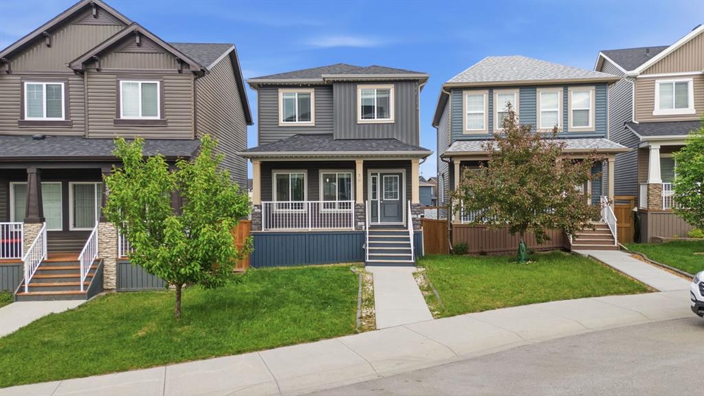 Picture of 30 Evanscrest Heights NW, Calgary Real Estate Listing