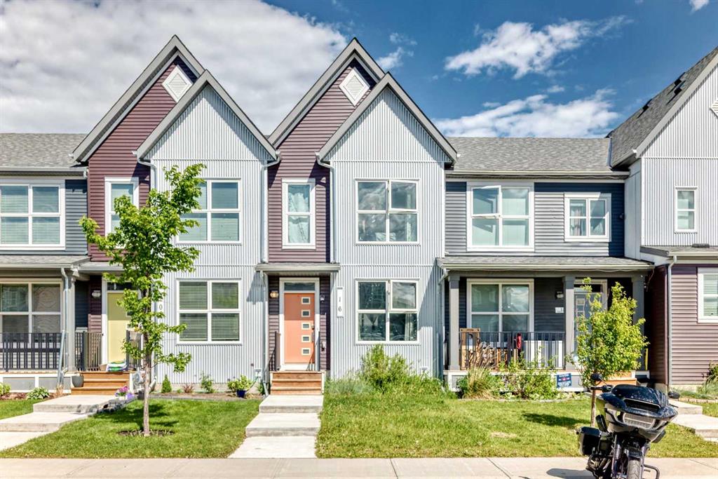 Picture of 16 Carringvue Way NW, Calgary Real Estate Listing