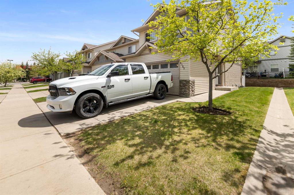 Picture of 2323 Eversyde Avenue SW, Calgary Real Estate Listing