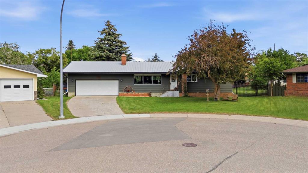 Picture of 2305 17 Street , Nanton Real Estate Listing