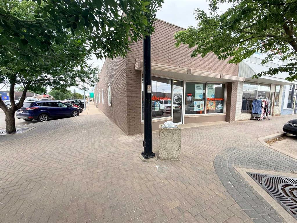 Picture of 5301 48 Avenue , Taber Real Estate Listing