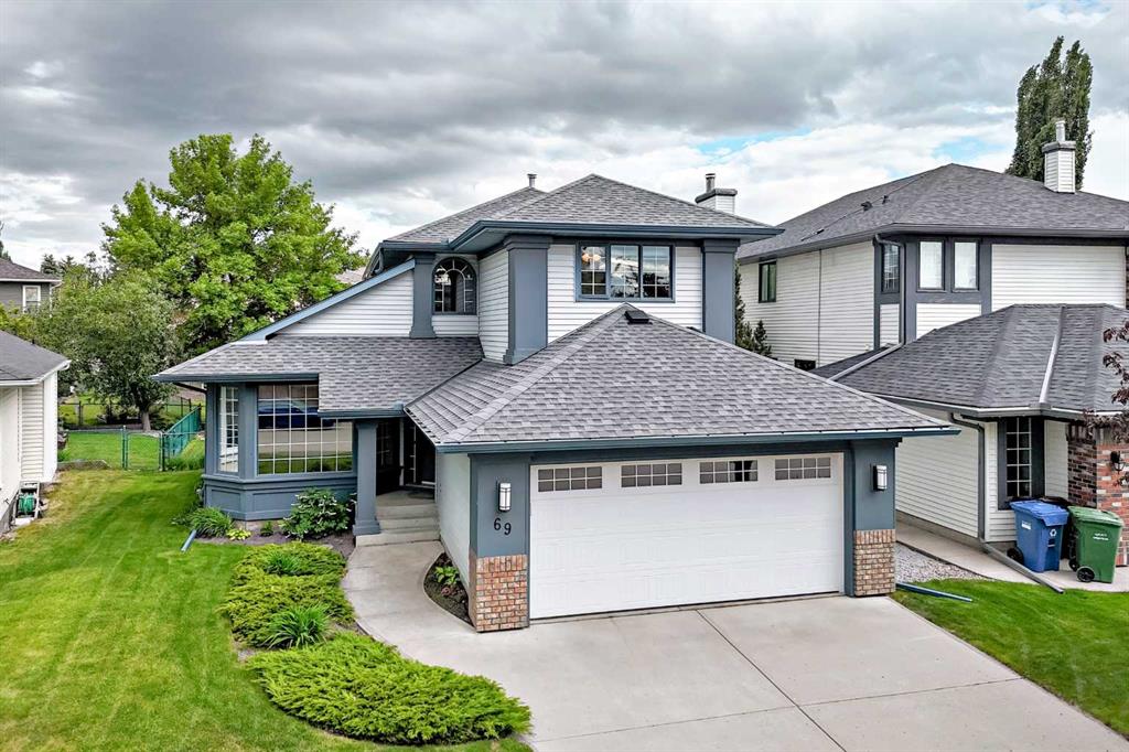 Picture of 69 Douglas Woods Manor SE, Calgary Real Estate Listing